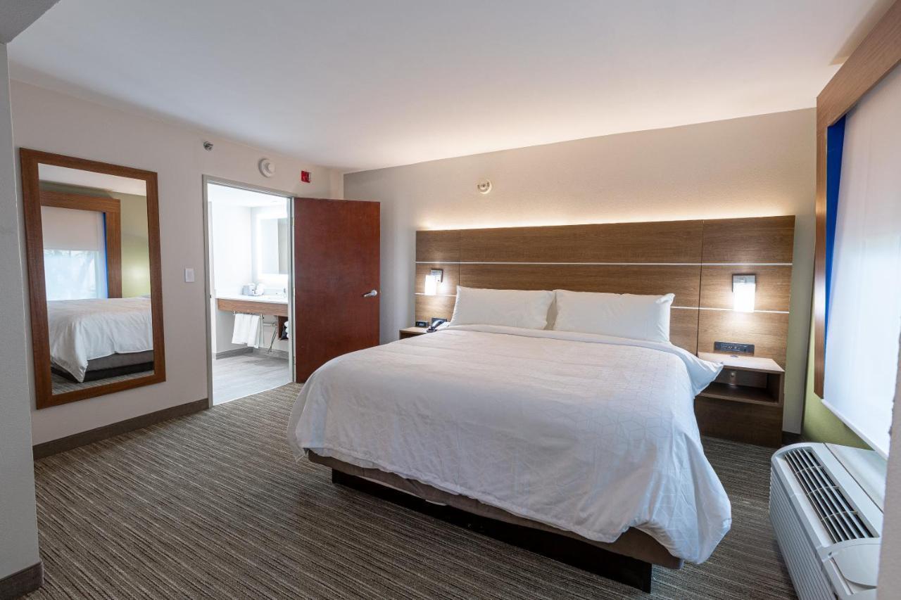 Holiday Inn Express & Suites Arlington North - Stadium Area By Ihg Eksteriør billede
